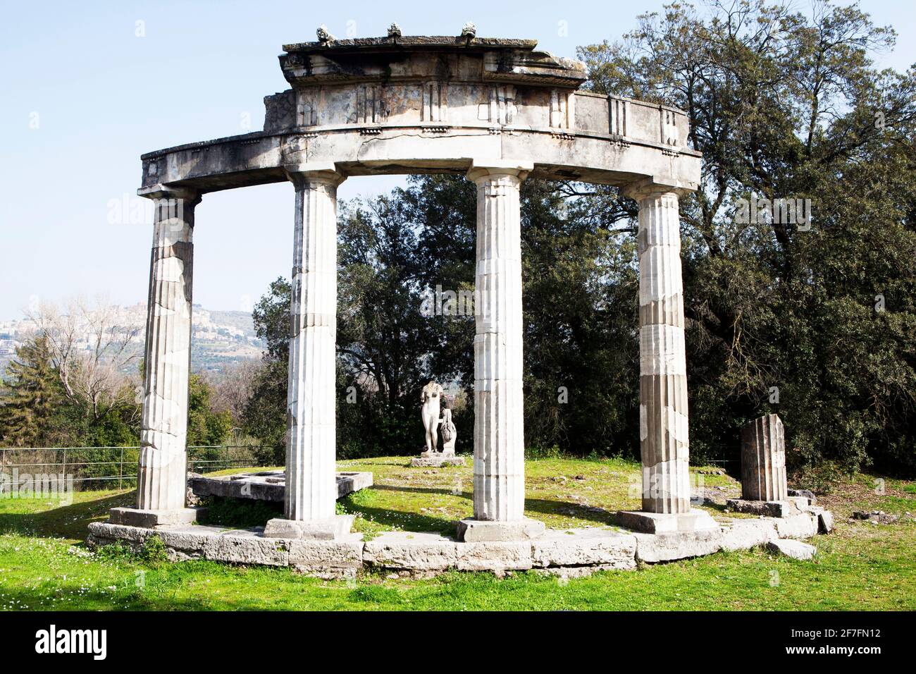 Vue sur le temple Tivoli de Vénus, Tivoli, Latium, Italie, Europe Banque D'Images