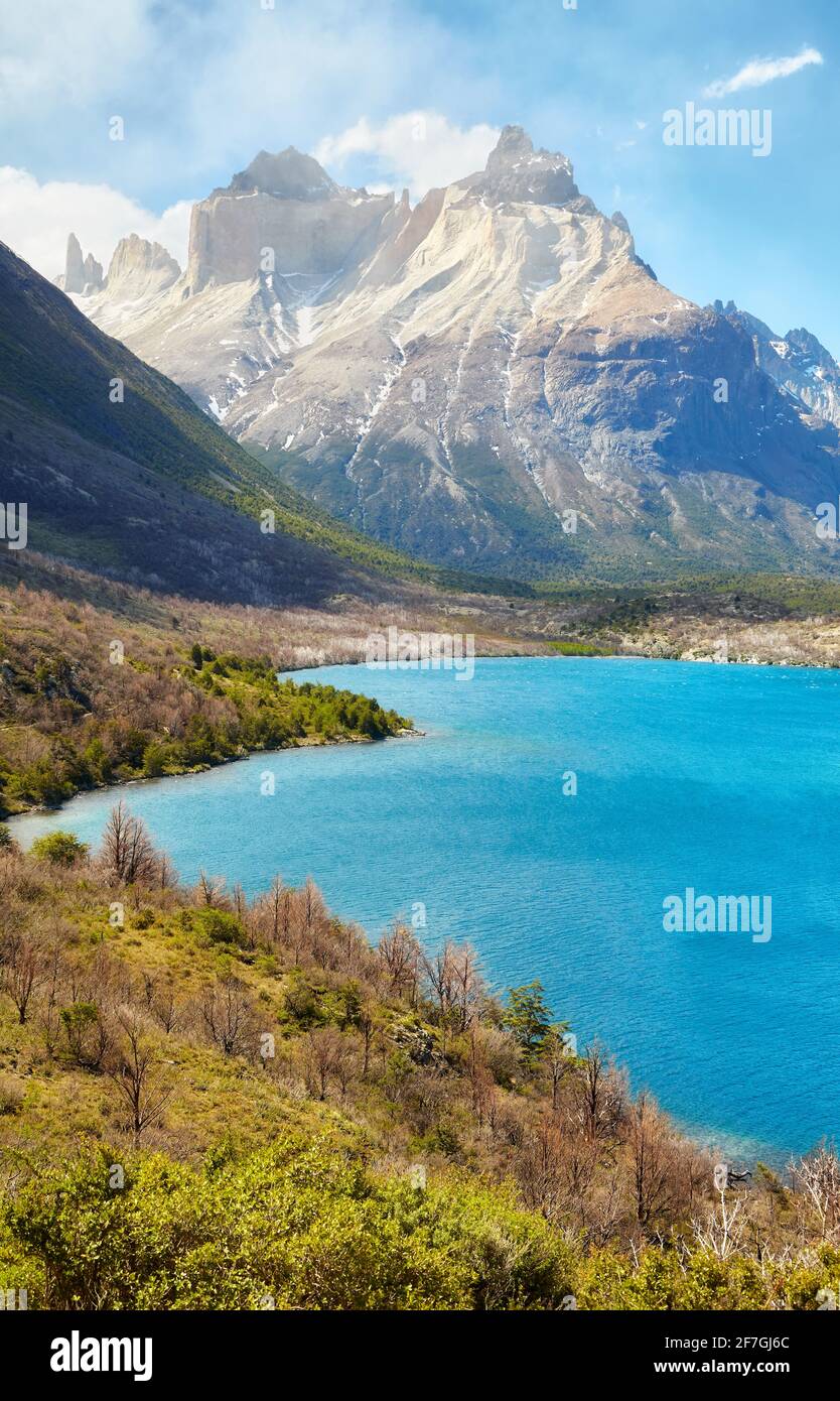 Lac Pehoe et Cuernos dans le parc national Torres Del Paine, Chili. Banque D'Images