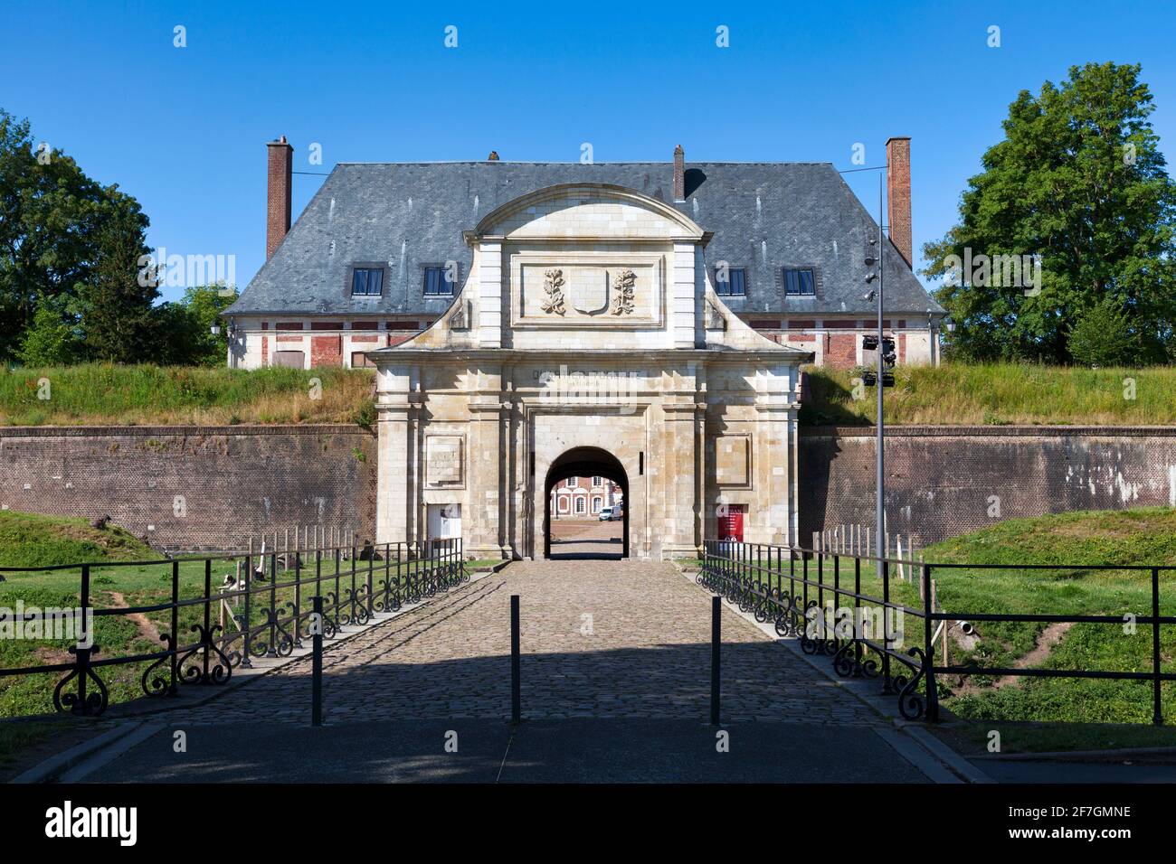 Arras, France - juin 22 2020 : la porte Royale de la citadelle d'Arras,  bastion construit par Vauban entre 1668 et 1672 Photo Stock - Alamy