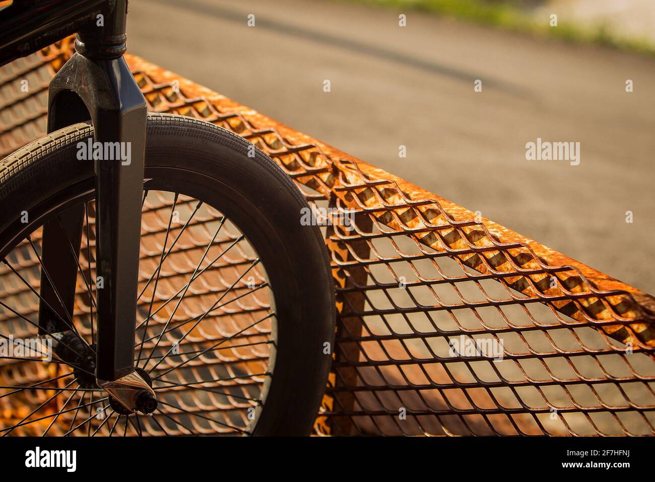 Trace pneu bmx Banque de photographies et d'images à haute résolution -  Alamy