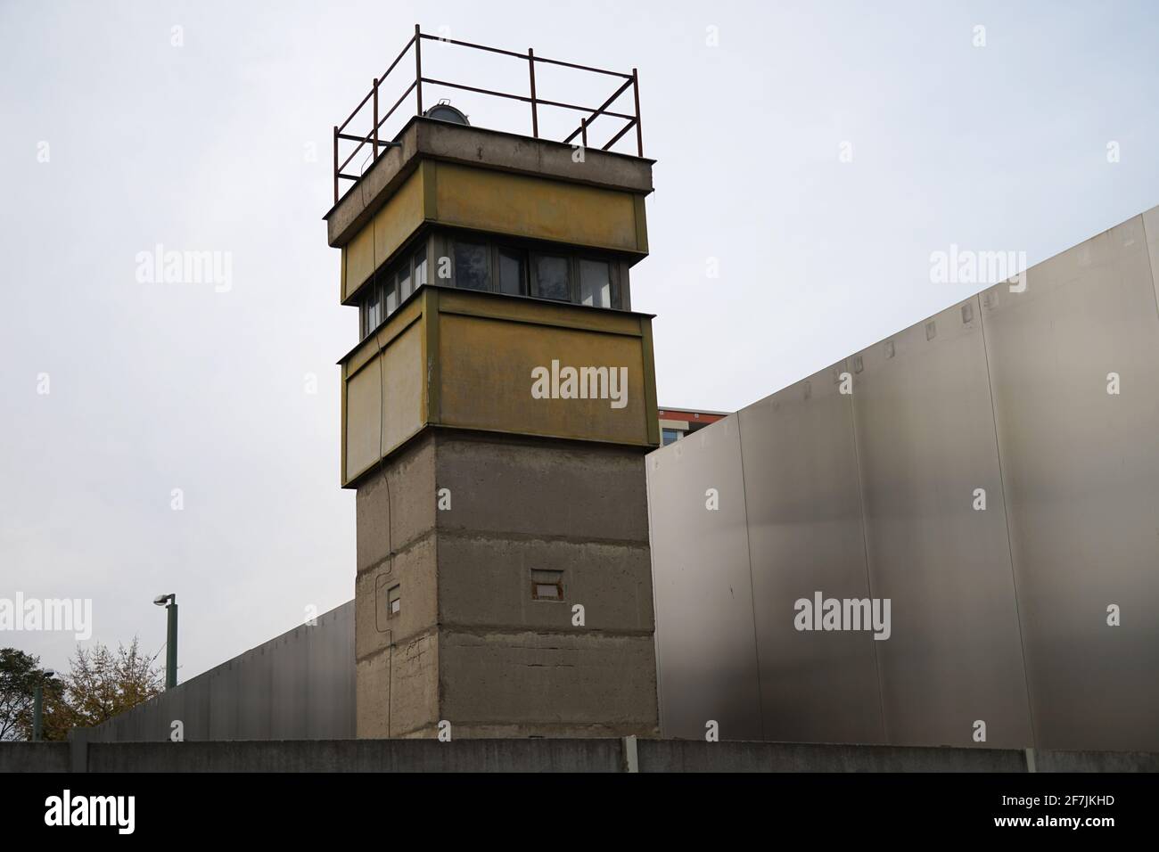Tour de guet du mur de Berlin, rue Bernauer, Allemagne Banque D'Images