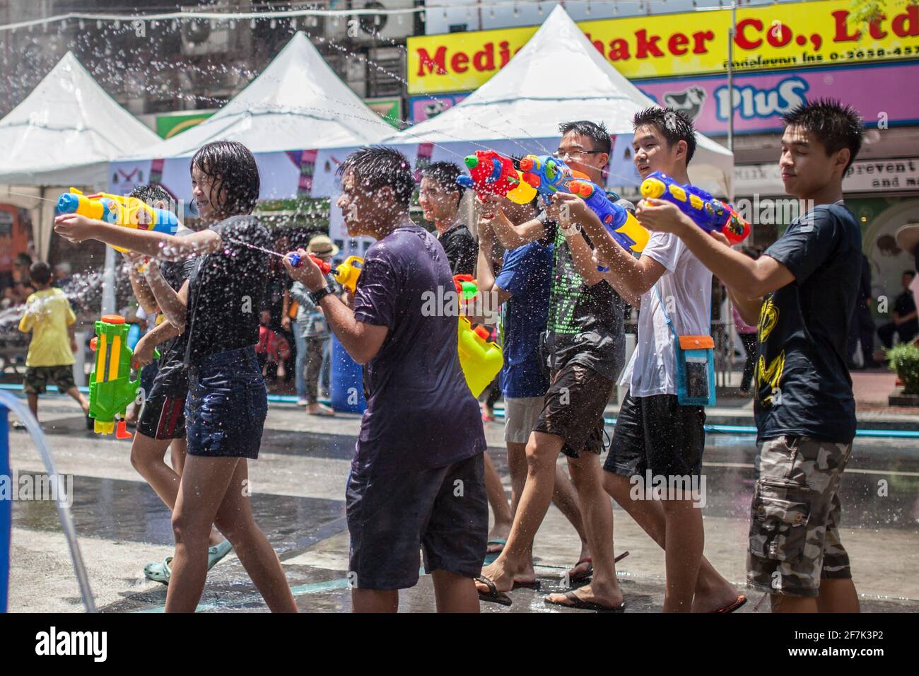 BANGKOK, THAÏLANDE - 13 avril 2013 : Songkran à Bangkok, Thaïlande, le 13 avril 2013. Banque D'Images