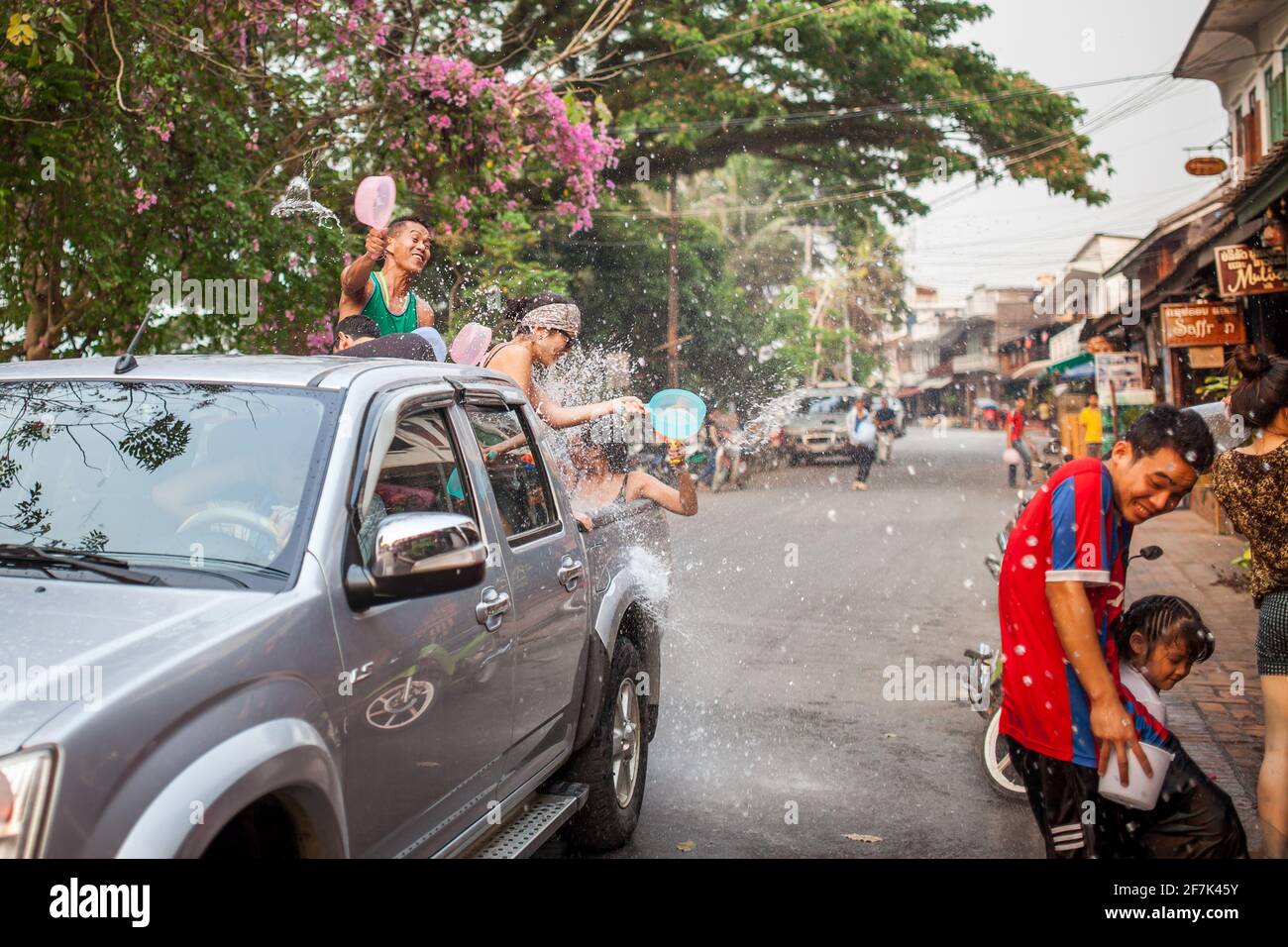 LUANG PRABANG, LAOS - 10 AVRIL 2013 : Festival Songkran également connu sous le nom de PII Mai à Luang Prabang, Laos, le 10 avril 2013. Banque D'Images