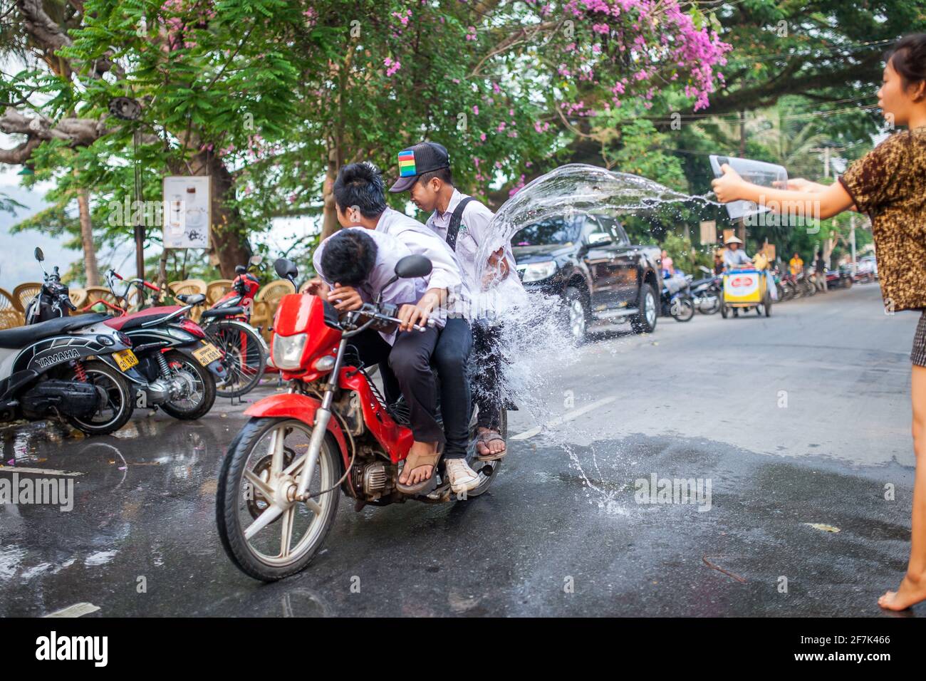 LUANG PRABANG, LAOS - 10 AVRIL 2013 : Festival Songkran également connu sous le nom de PII Mai à Luang Prabang, Laos, le 10 avril 2013. Banque D'Images