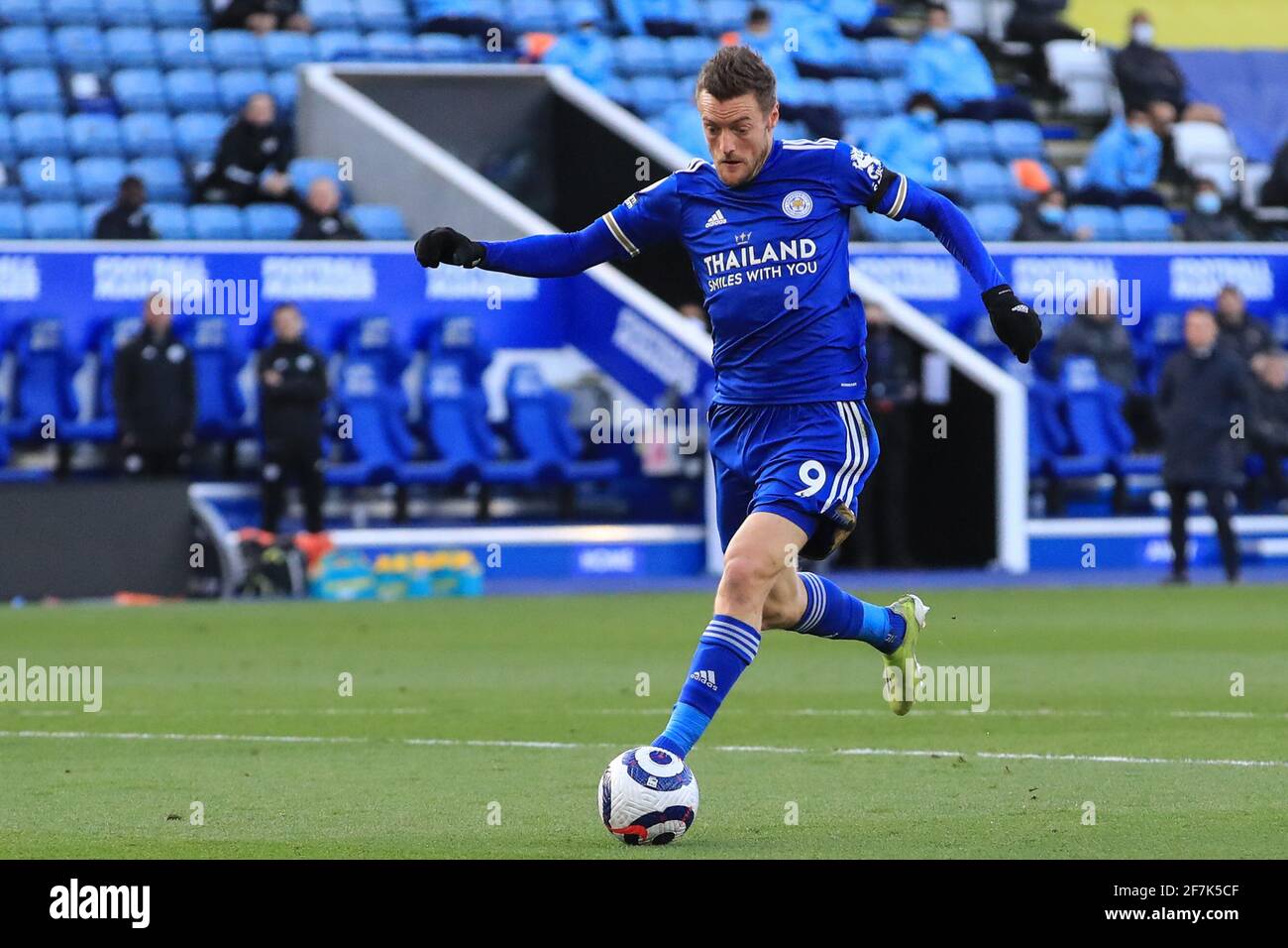 Jamie Vardy #9 de Leicester City Breaks avant de marquer un objectif non-latéral Banque D'Images