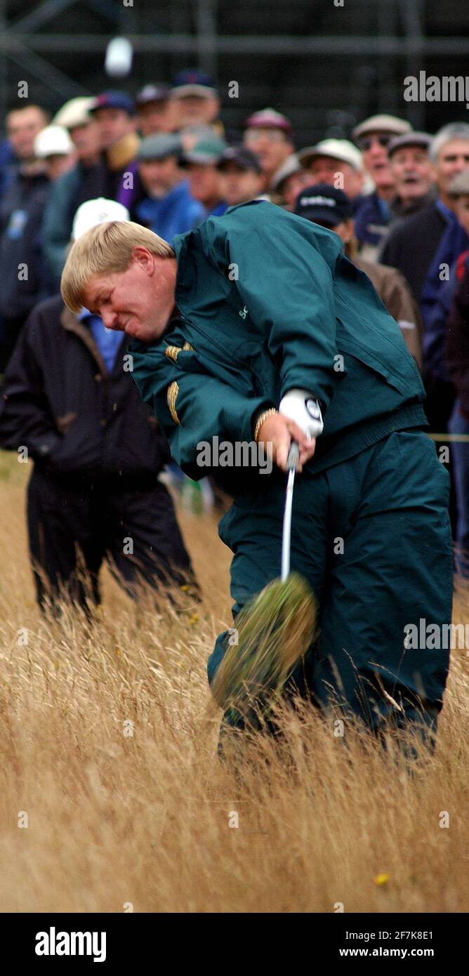 John Daly Golfer - juillet 2001 pendant l'entraînement, avant le début des championnats de golf ouverts au Royal Lytham & St Annes Golf course. Banque D'Images