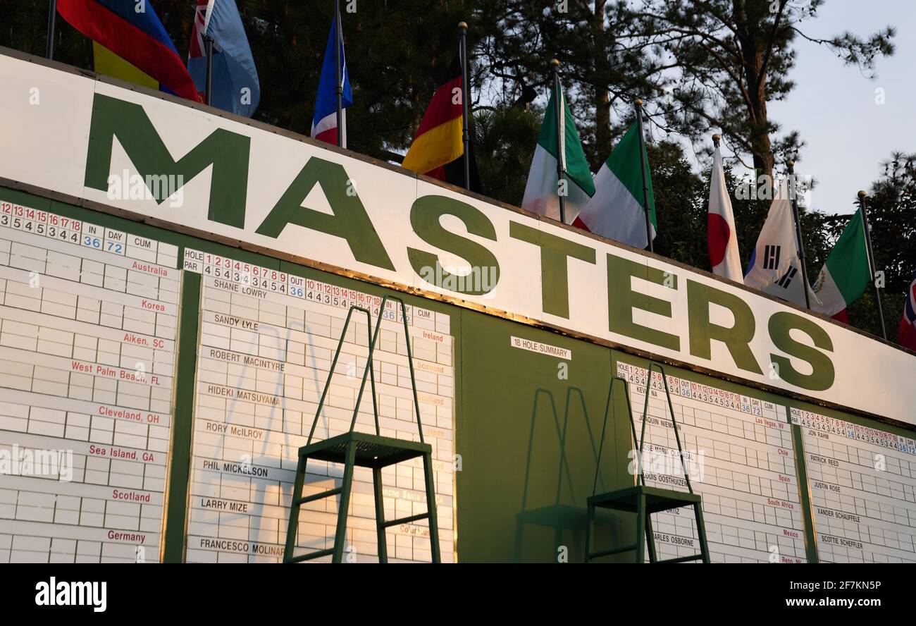 Augusta, États-Unis. 08 avril 2021. Le tableau des scores principal est visible le premier jour du tournoi de Masters 2021 au club de golf national d'Augusta, Géorgie, le jeudi 8 avril 2021. Photo de Kevin Dietsch/UPI crédit: UPI/Alay Live News Banque D'Images