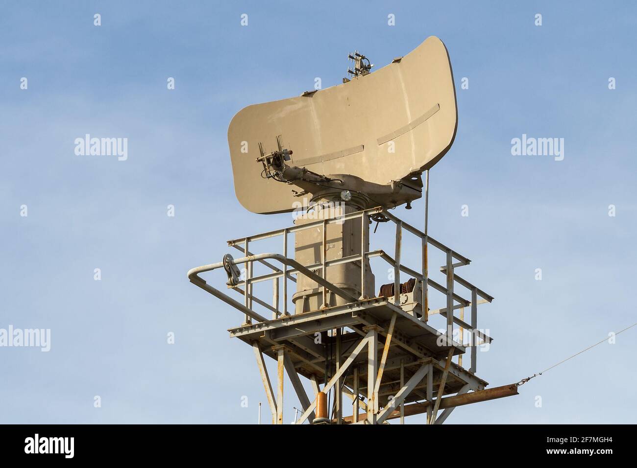 Télécommunications. Radar côtier système de défense aérienne. Banque D'Images