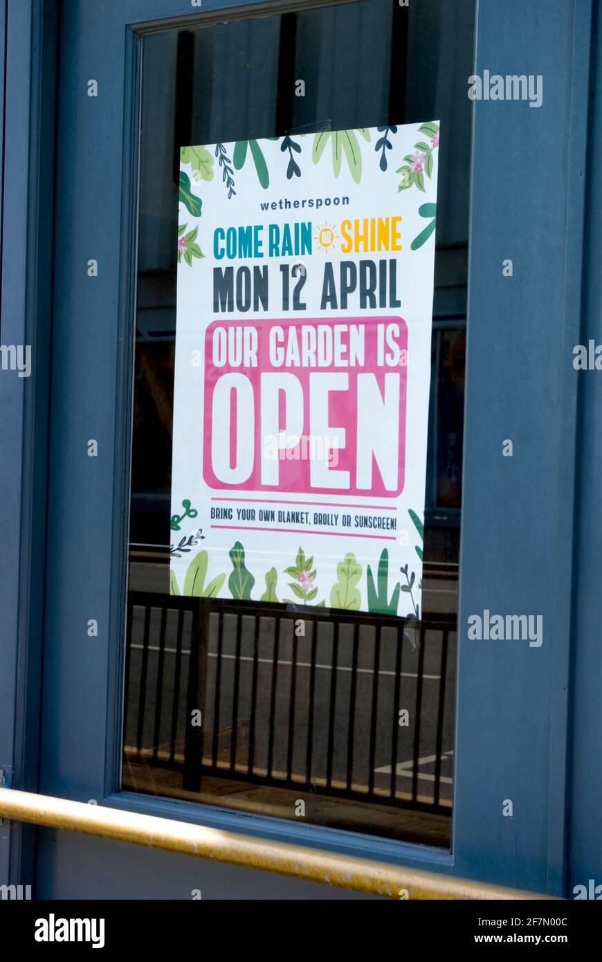 Assouplissement des restrictions Covid Banque D'Images