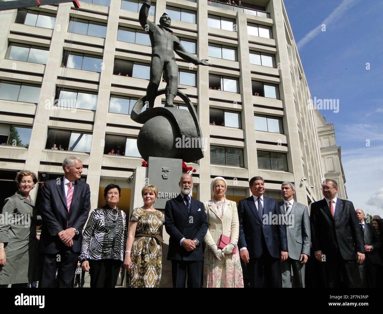 Dévoilement de la statue à Yuri Gagarin - le premier homme dans le cosmos au British Council Building à Londres, Royaume-Uni Banque D'Images