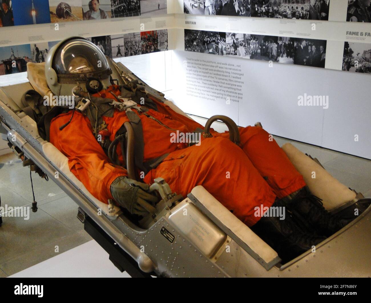 Dévoilement de la statue à Yuri Gagarin - le premier homme dans le cosmos au British Council Building à Londres, Royaume-Uni Banque D'Images