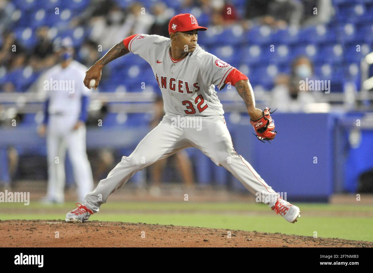 Dunedin, États-Unis. 08 avril 2021. Les Anges de Los Angeles, reliever Raisel Iglesias, s'opposent aux Blue Jays de Toronto lors du 11e repas au TD Ballpark à Dunedin, en Floride, le jeudi 8 avril 2021. Photo de Steven J. Nesius/UPI crédit: UPI/Alamy Live News Banque D'Images
