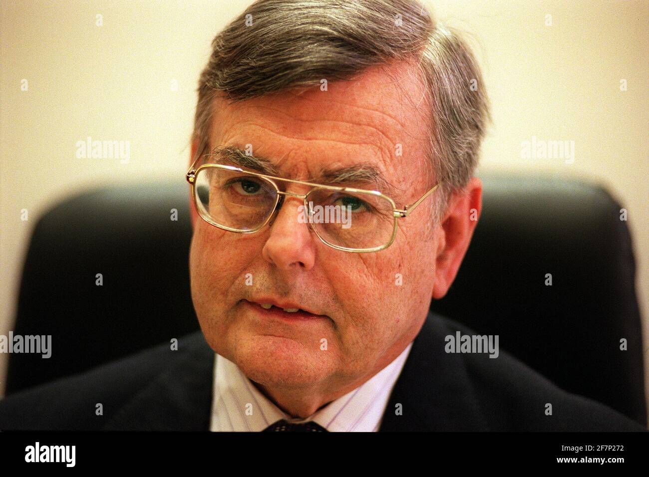 Sir Anthony Hammond QC janvier 2001, qui dirige l'enquête Dans le scandale Hindouja Passport qui a forcé le ministre de l'Irlande du Nord Peter Mandelson démissionnera du gouvernement Banque D'Images