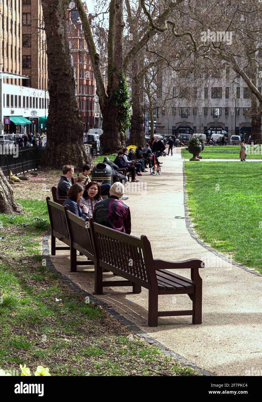 Berkeley Square, Mayfair, Londres W1J, Angleterre, Royaume-Uni. Banque D'Images