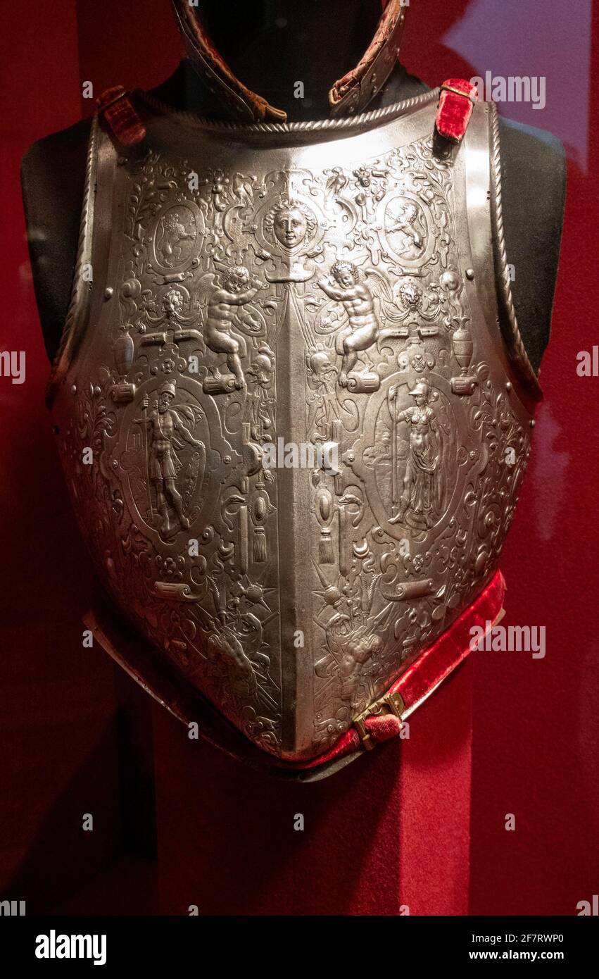 L'exposition « Arms and Armor » du Metropolitan Museum of Art est une attraction touristique populaire sur Museum Mile, New York City, États-Unis. Banque D'Images