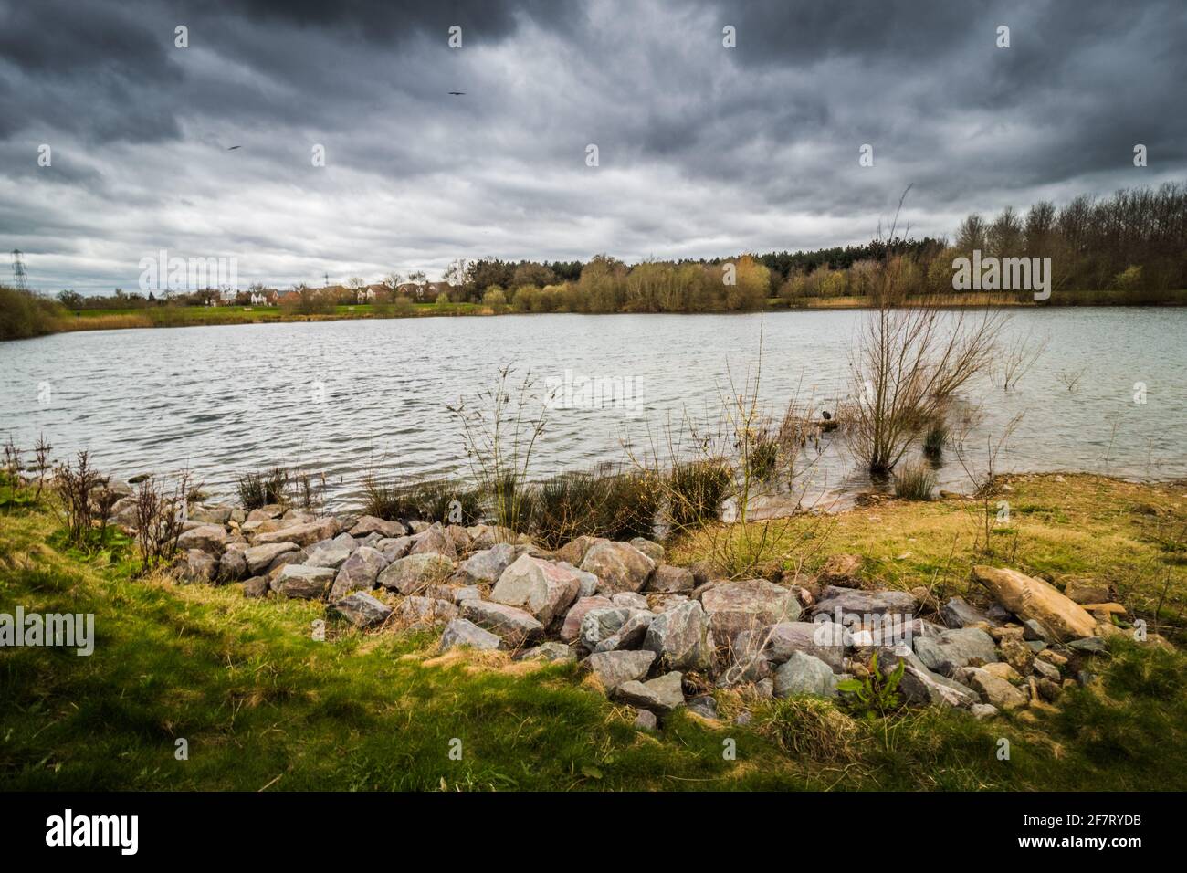 Une visite sur une petite promenade au bord du lac à Barton Marina, Angleterre Burton sous Needwood Banque D'Images