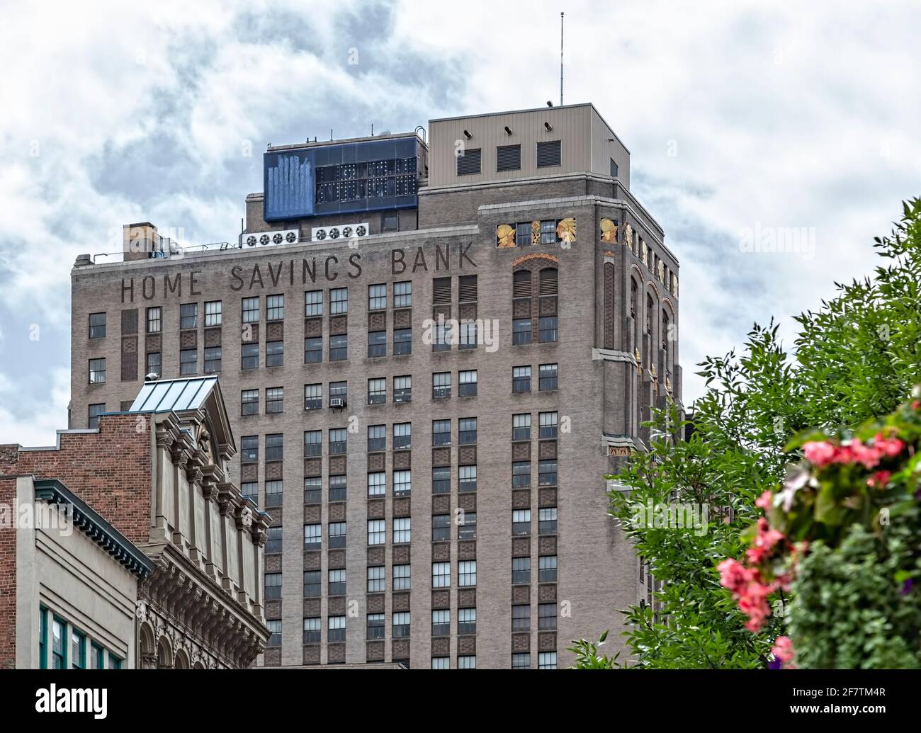 Maison Savings Bank Building, point de repère art déco au 11 North Pearl Street dans le quartier historique du centre-ville d'Albany. Banque D'Images