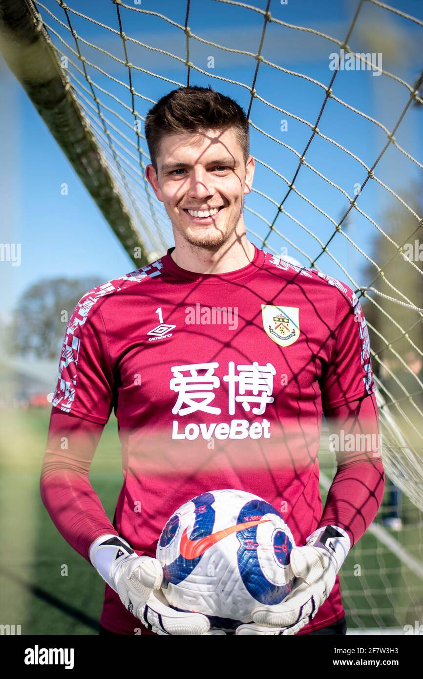 Nick Pope, gardien de but de Burnley, pose pour des portraits sur le terrain d'entraînement du Burnley FC à Padiham, Lancashire, Royaume-Uni. Date de la photo: Mercredi 17 mars 2021. Le crédit photo devrait se lire: Anthony Devlin Banque D'Images