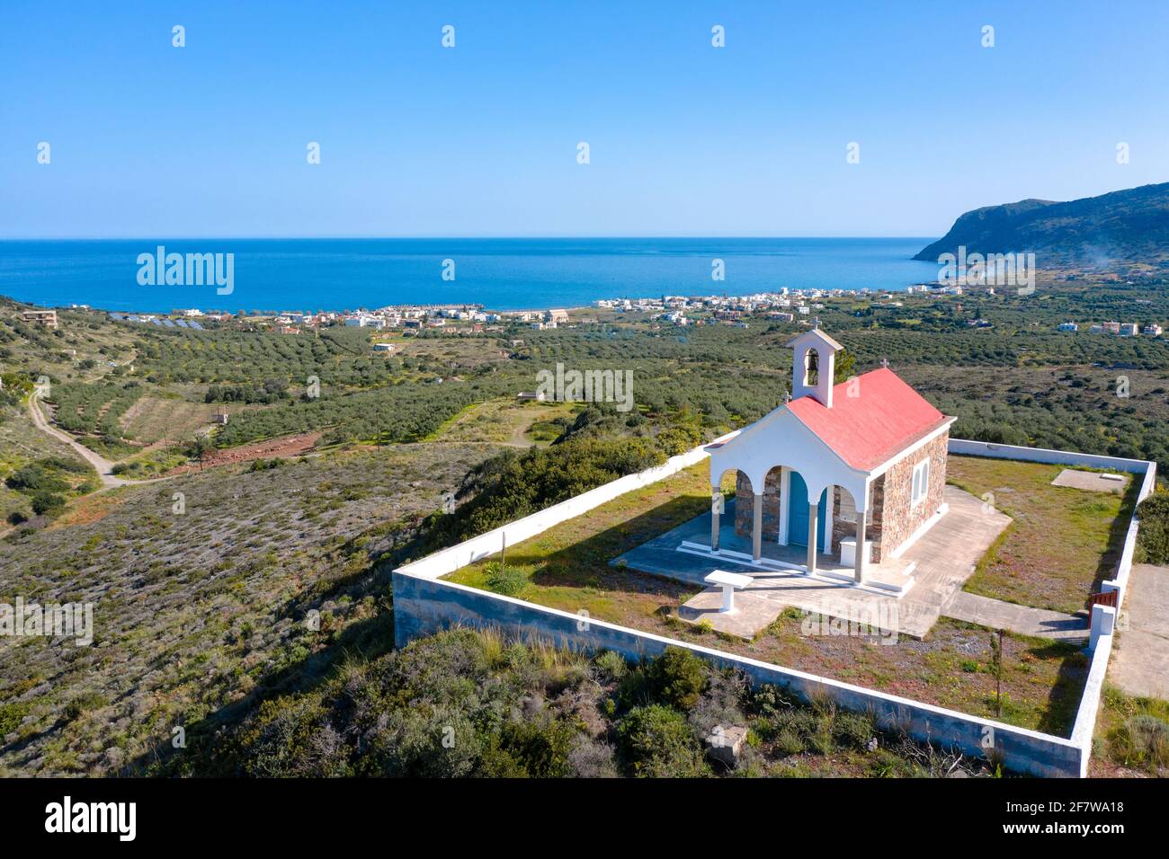 Vue sur le village grec traditionnel de Milatos, Crète, Grèce. Banque D'Images