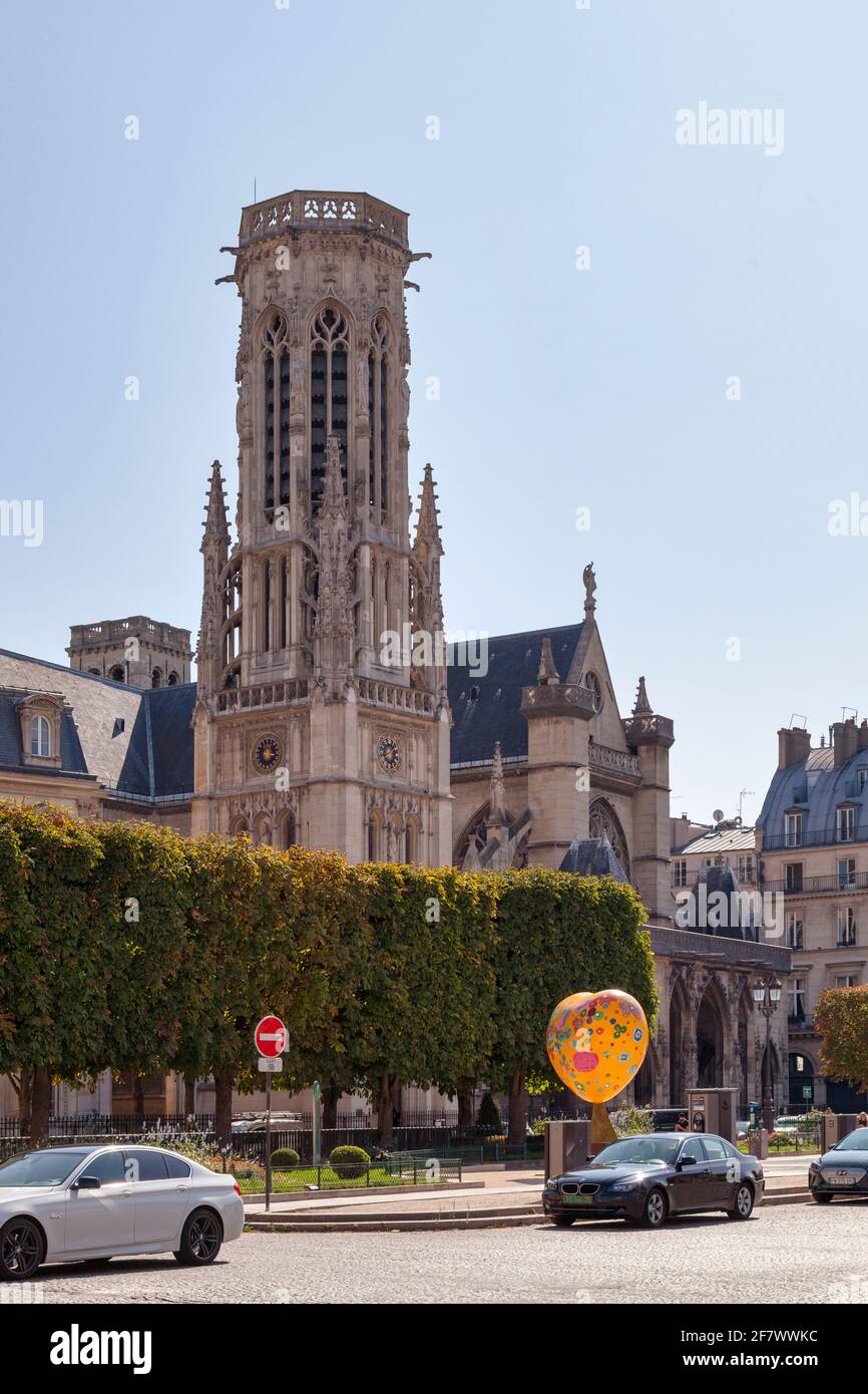 Paris, France - septembre 21 2020 : l'église Saint-Germain-l'Auxerrois est située dans le 1er arrondissement actuel de Paris. Banque D'Images