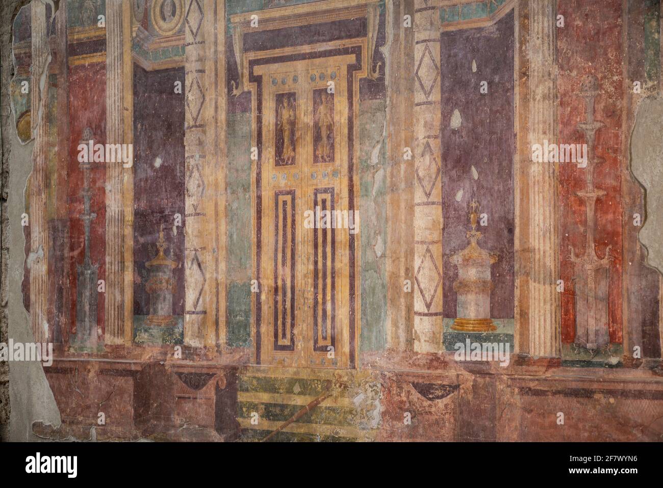 Torre Annunziata. Italie. Site archéologique d'Oplontis (Villa di Poppea / Villa Poppea / Villa A). Détail montrant les fresques du second style dans la larg Banque D'Images