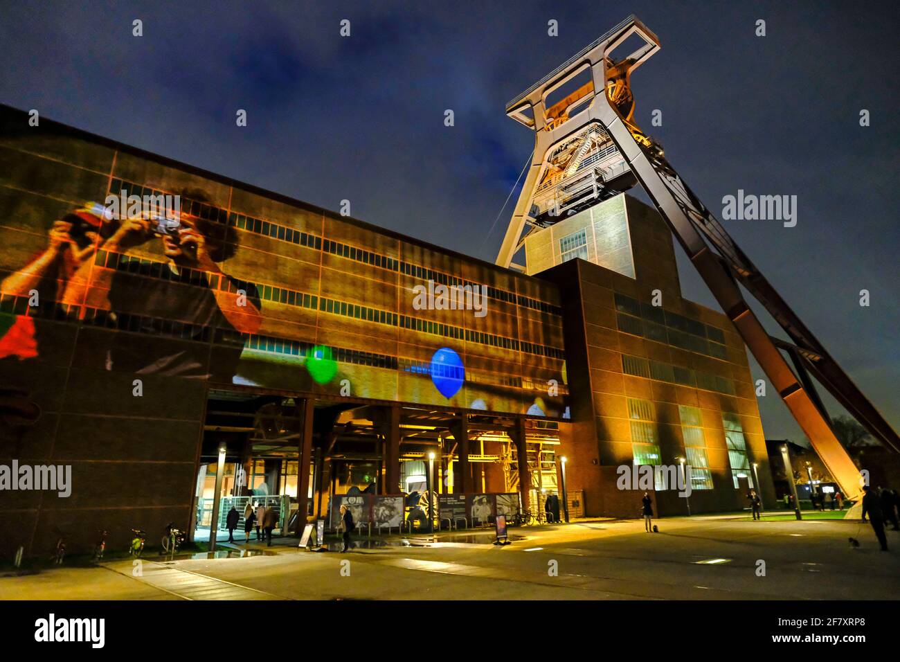 10.01.2020, Essen, Ruhrgebiet, Nordrhein-Westfalen, Deutschland - Zehn nach Zehn, 10 Jahre Kulturhauptstadt und Ruhr Museum. Tous les Bilder sind noch da. Banque D'Images