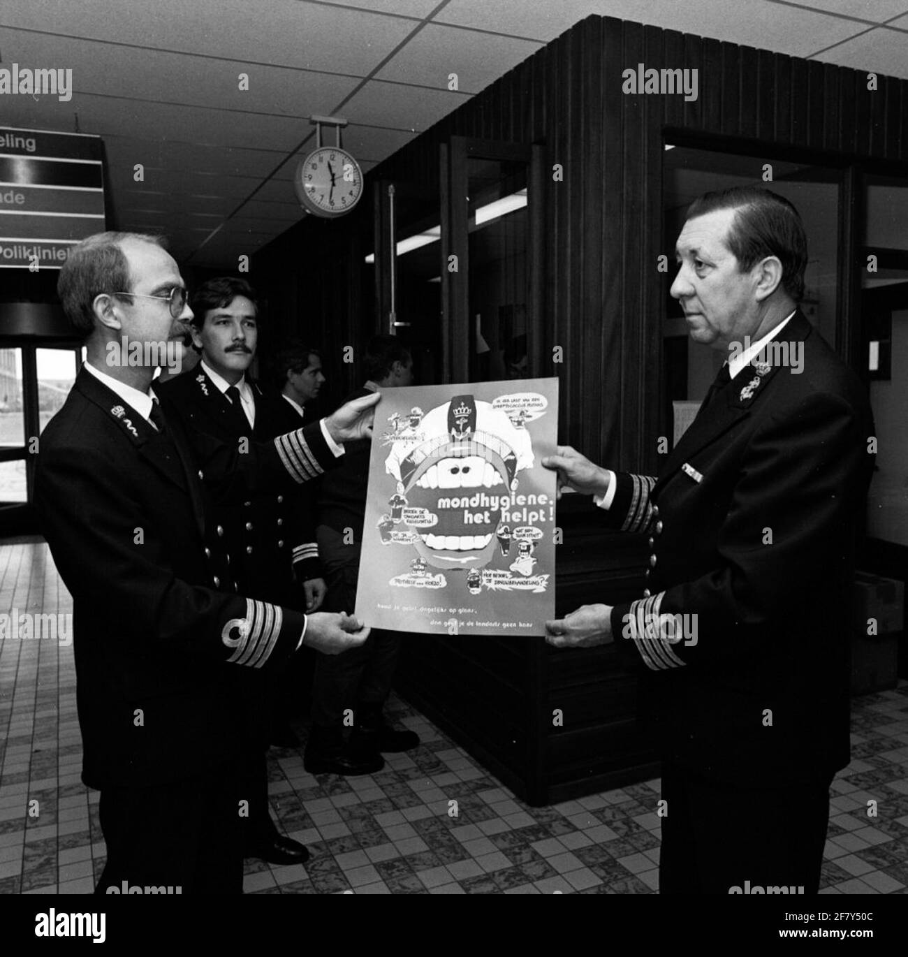 Offre Poster hygiène buccale par KTZTA van Marle, voir aussi 075-07-0005817-8 Banque D'Images