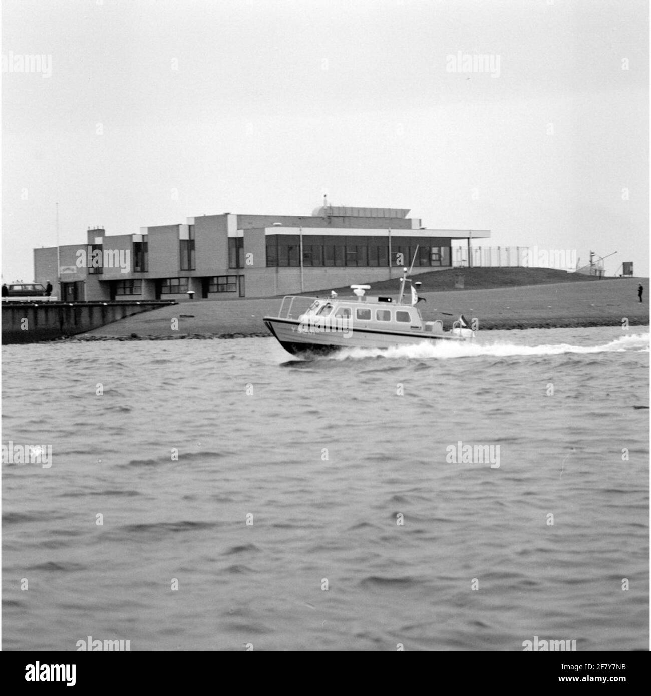Bienvenue au port de Den Helder de la vanne de communication portuaire y 8201 (1989-) en décembre 1989. Banque D'Images