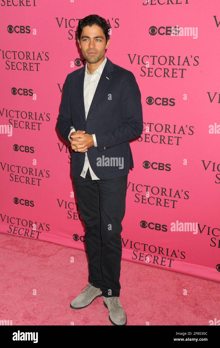 Adrien Grenier participe au Secret Fashion Show 2015 de Victoria, qui s'est tenu au Lexington Avenue Armory, le mardi 10 novembre 2015 à New York. Photo de Jennifer Graylock-Graylock.com 917-519-7666 Banque D'Images