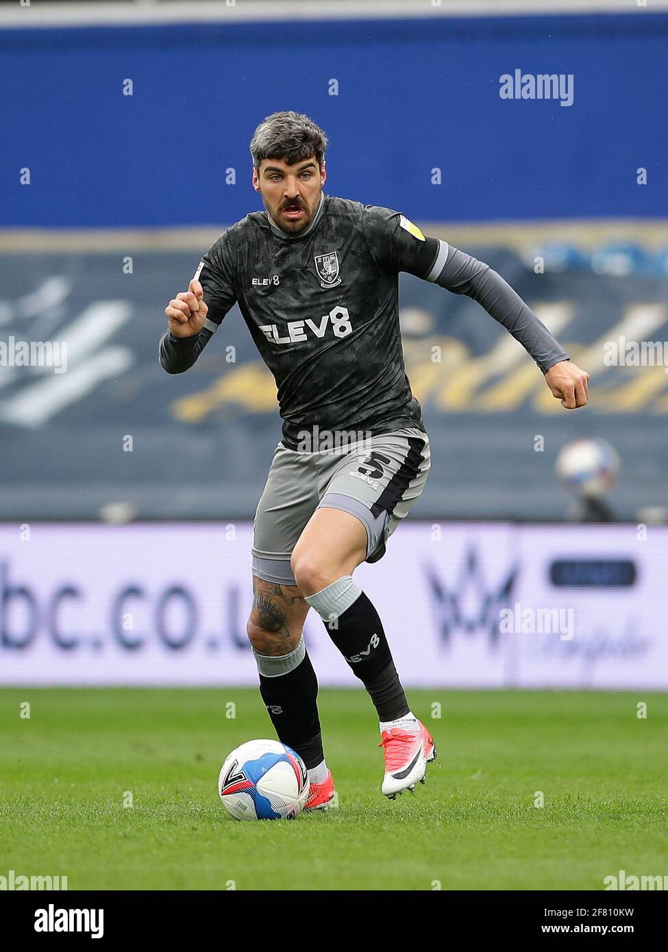 Londres, Angleterre, le 10 avril 2021. Callum Paterson, de Sheffield, mercredi, lors du match de championnat Sky Bet au stade Loftus Road, Londres. Le crédit photo devrait se lire: David Klein / Sportimage Banque D'Images