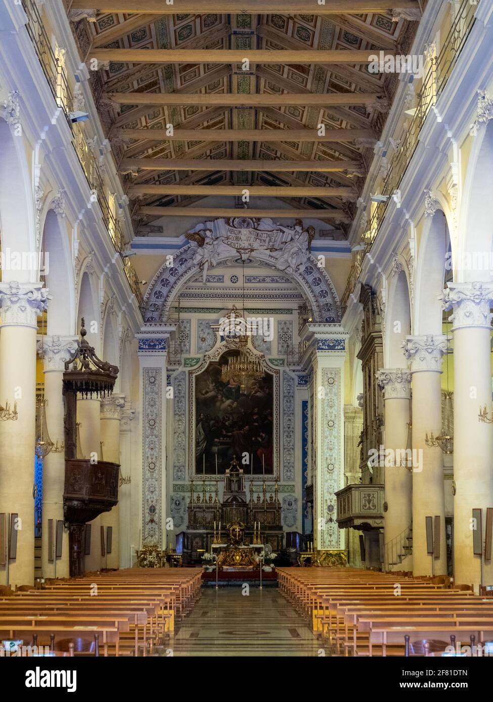 Nef principale de Chiesa di Santa Maria di Betlem, Modica Banque D'Images