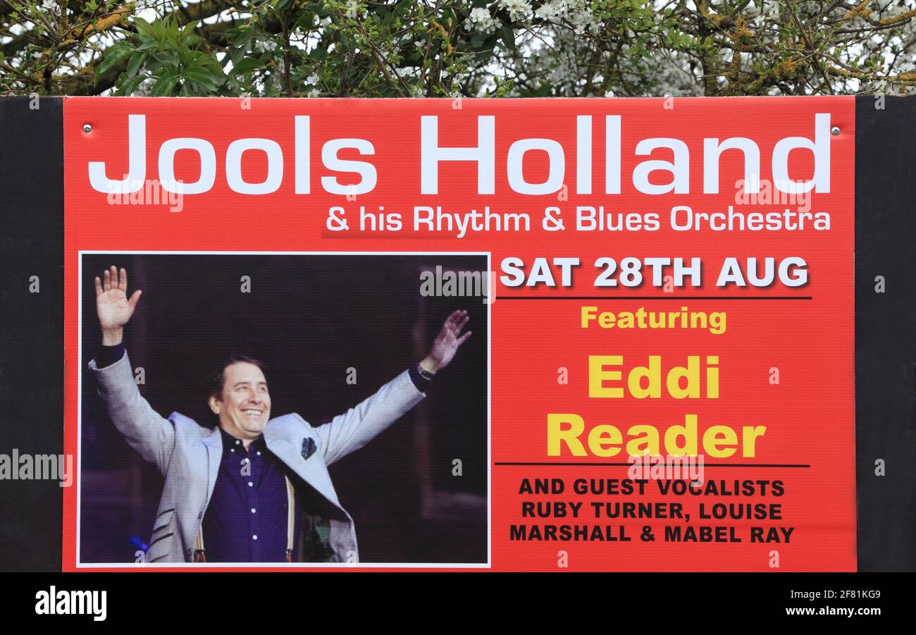 Jools Holland, publicité, bord de route, affiche, concert, 28 août 2021, Sandringham, Norfolk, Angleterre Banque D'Images