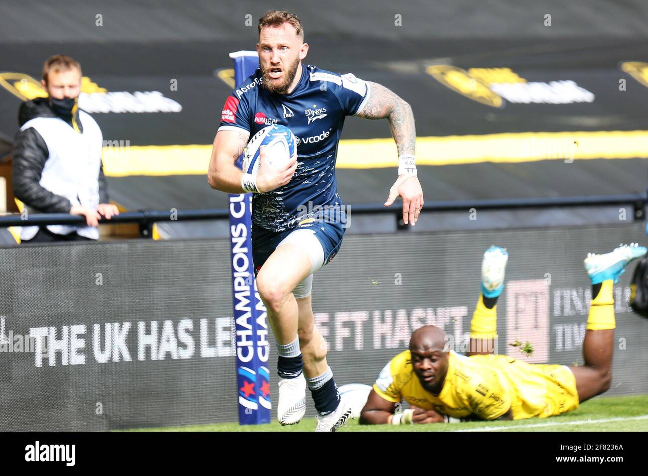 Byron McGuigan de sale Sharks lors de la coupe européenne des champions de rugby, quart de finale match de rugby entre la Rochelle et sale Sharks le 10 avril 2021 au stade Marcel Deflandre à la Rochelle, France - photo Laurent Lairys / DPPI / LiveMedia Banque D'Images