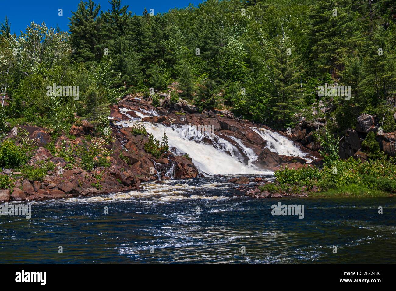 High Falls Onaping Ontario Canada en été Banque D'Images