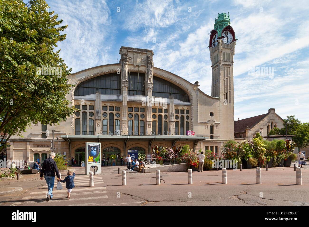 Rouen, France - juillet 21 2017 : Rouen-Rive-droite est une grande gare construite en 1847 dans la ville de Rouen, en Normandie. Banque D'Images