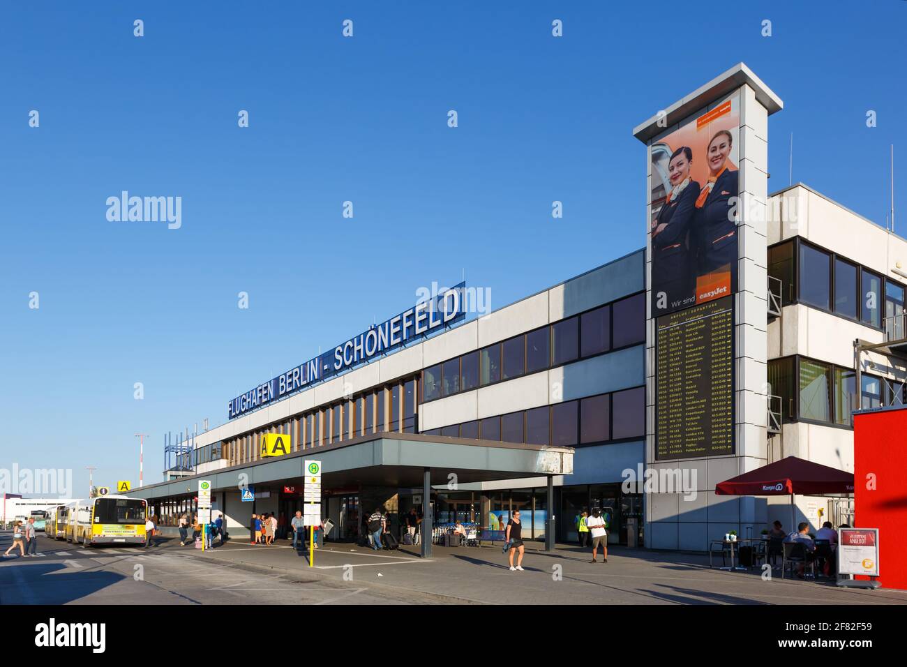 Berlin, Allemagne – 29 août 2017 : terminal A de l'aéroport Schoenefeld de Berlin (SXF) en Allemagne. Banque D'Images