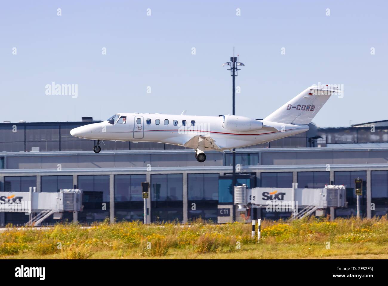 Berlin, Allemagne – 29 août 2017 : avion Cessna Citation CJ3 à l'aéroport Schoenefeld de Berlin (SXF) en Allemagne. Banque D'Images