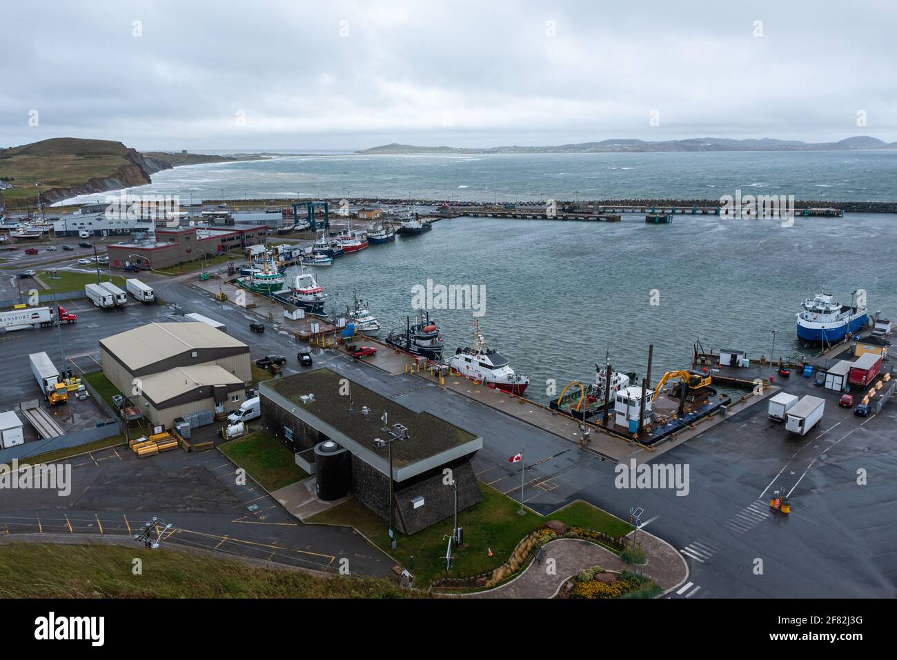 Cap-aux-Meules, Québec, Canada - 30 août 2020 : le port de Cap-aux-Meules aux Îles-de-la-Madeleine. Banque D'Images