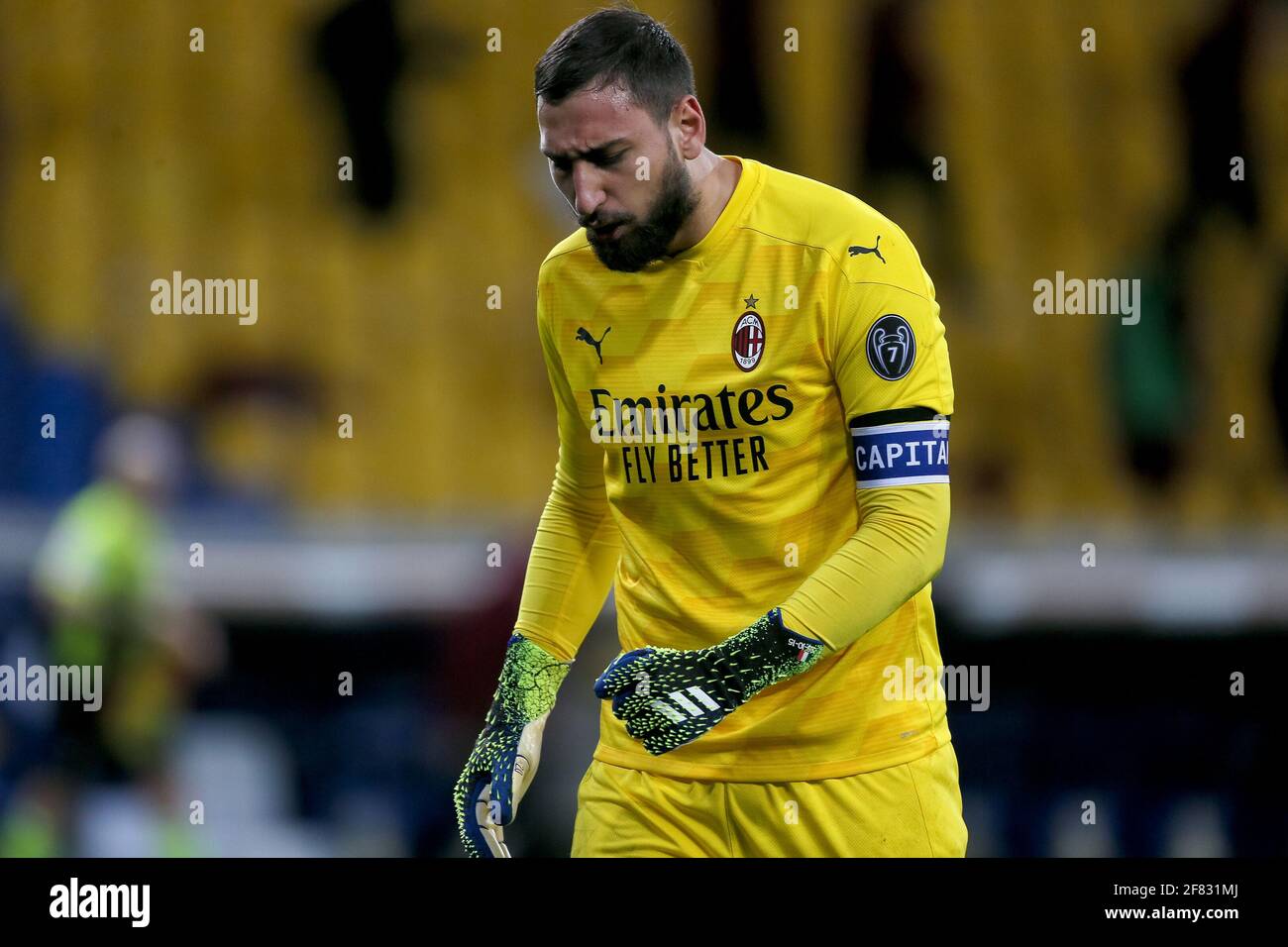 PARME, ITALIE - AVRIL 10: Gardien de but Gianluigi Donnarumma de l'AC Milan pendant la série UN match entre Parme Calcio et AC Milan au Stadio Ennio Tardin Banque D'Images