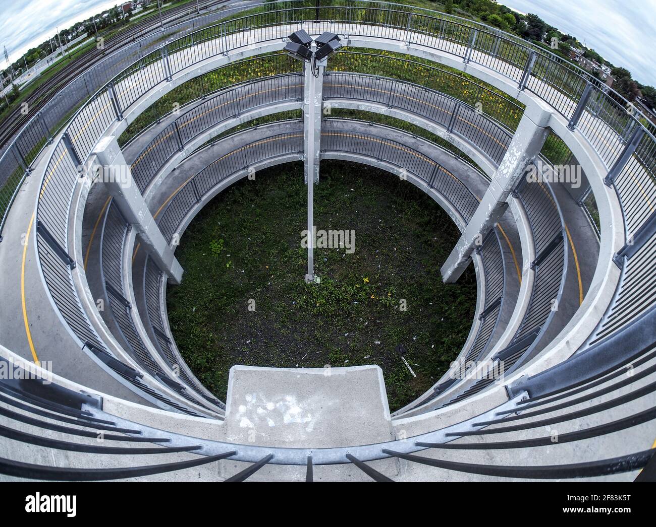 point de vue d'une trajectoire circulaire vue à angle élevé Banque D'Images