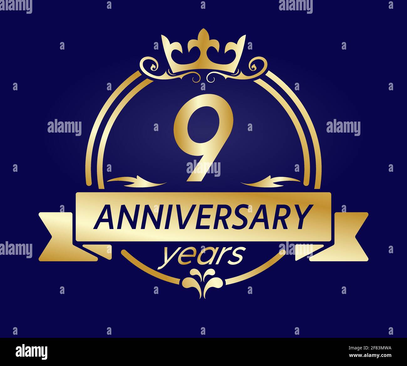 9 Ans Cadre Rond Dore Avec Couronne Et Ruban Illustration Vectorielle Pour Un Anniversaire Un Mariage Ou Un Anniversaire De Mariage Pour Un Design Creatif S Image Vectorielle Stock Alamy