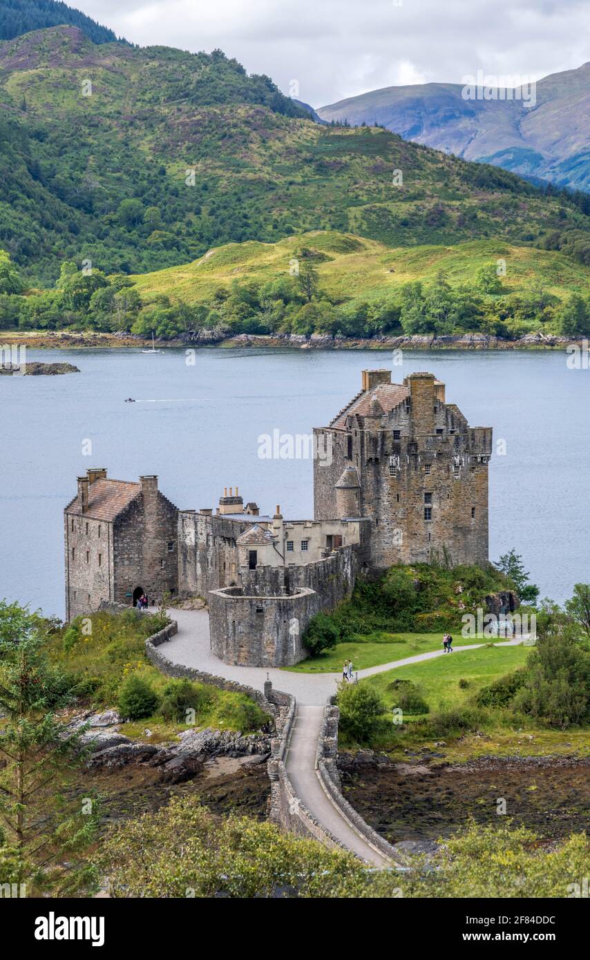 Eilean Donan Castle BEI Dornie, West Ross, Loch Duich, West Highlands, Schottisches Hochland, Schottland, GROSSBRITANNIEN Banque D'Images