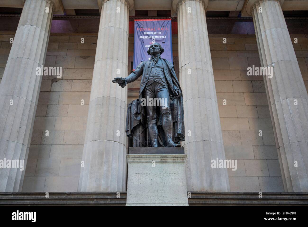 George-Washington-Denkmal vor der Federal Hall à der Wall Street, quartier financier, Manhattan, New York, État de New York, ÉTATS-UNIS Banque D'Images