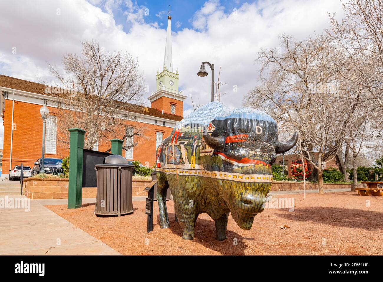 Utah, 15 MARS 2021 - statue de la vache dans le parc Town Square Banque D'Images
