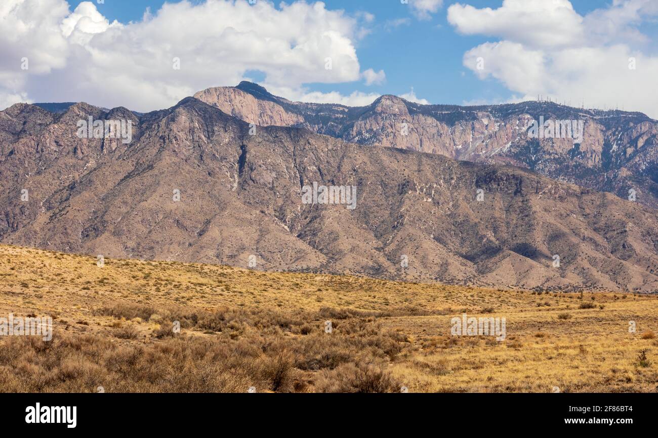 Vue panoramique sur les montagnes Sandia, Albuquerque, Nouveau-Mexique Banque D'Images