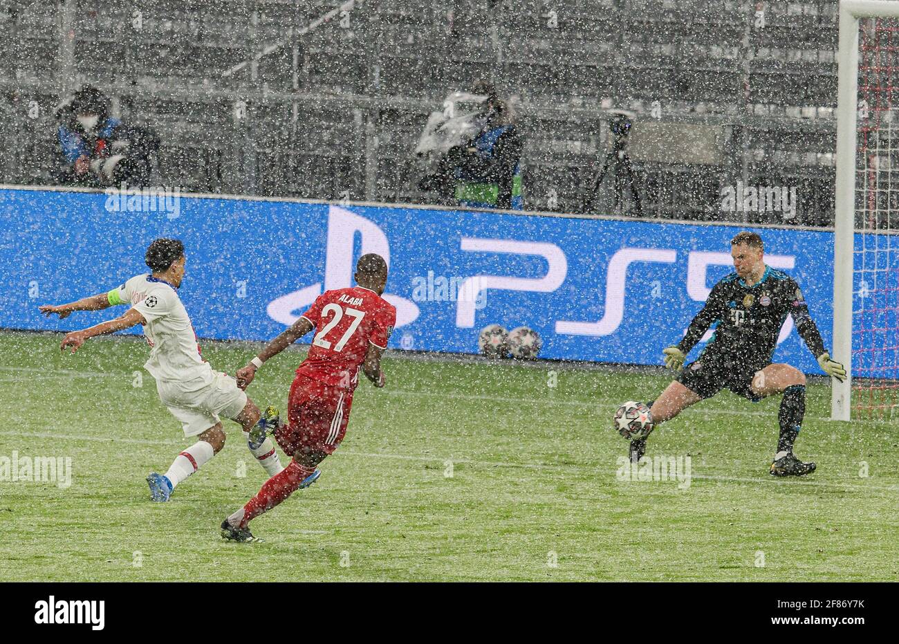 Munich Allemagne. But 2021 frapp dans la neige 0 2 Marquinhos