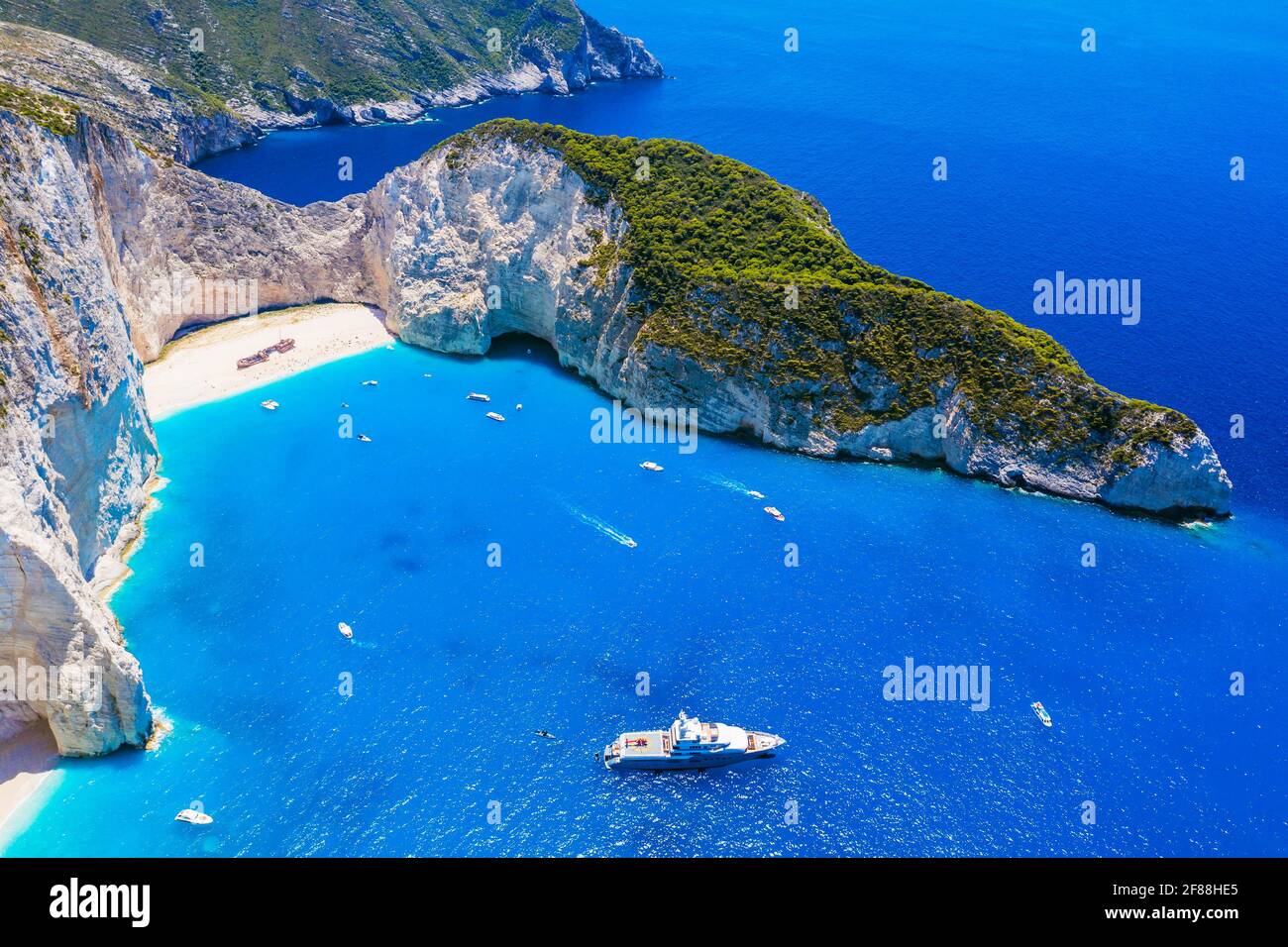 Zakynthos, Grèce. Plage de Navagio avec épave sur l'île de Zakynthos. Banque D'Images