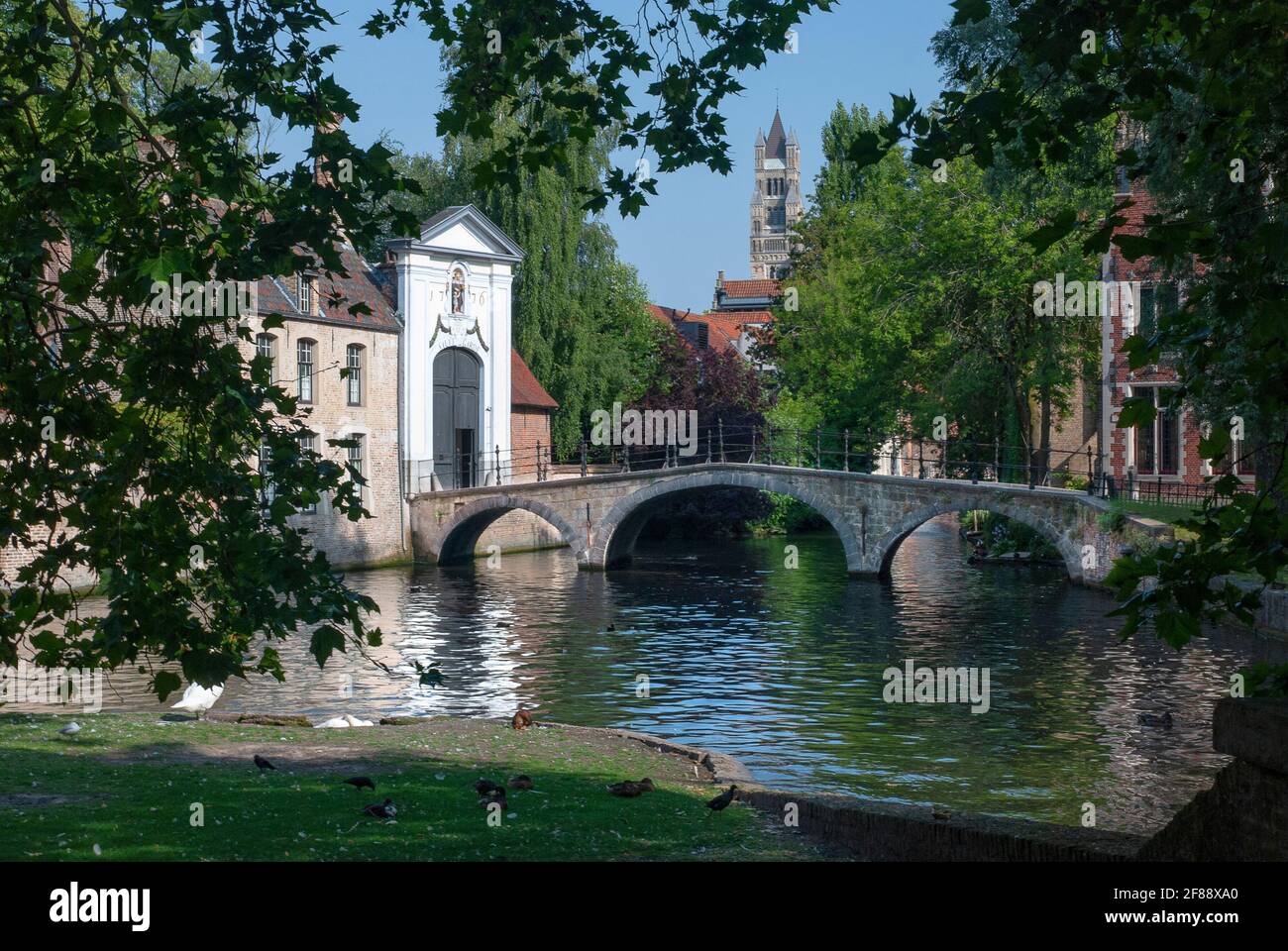 Begijnhof à Bruges (Brugge) Belgique - Flandre Banque D'Images