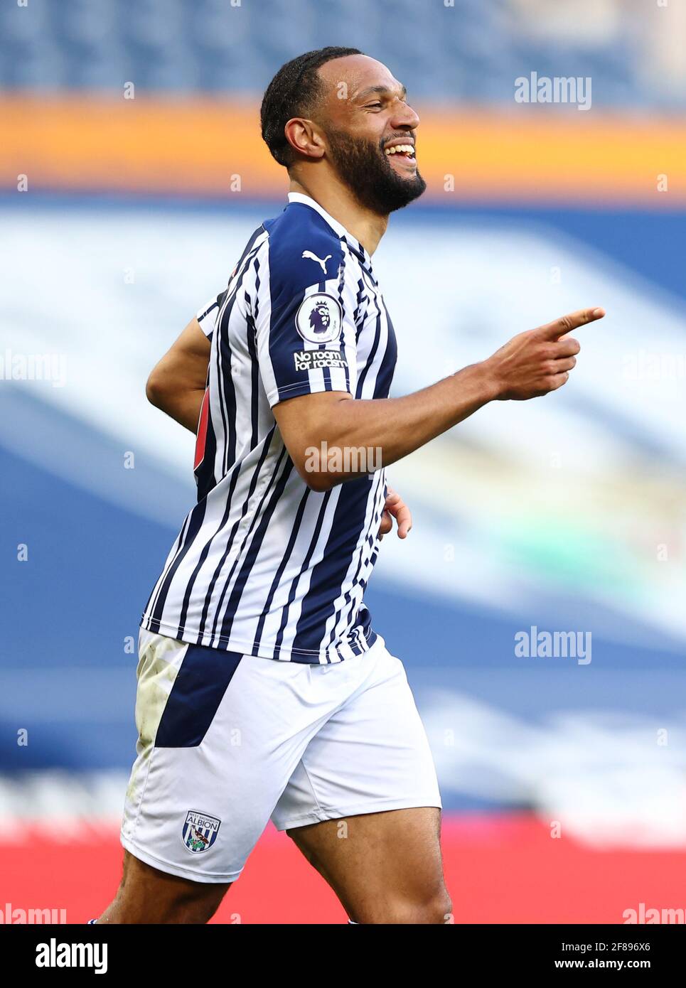 Matt Phillips de West Bromwich Albion célèbre le deuxième but du match de sa partie lors du match de la Premier League aux Hawthorns, West Bromwich. Date de la photo: Lundi 12 avril 2021. Banque D'Images Matt Phillips de West Bromwich Albion célèbre le deuxième but du match de sa partie lors du match de la Premier League aux Hawthorns, West Bromwich. Date de la photo: Lundi 12 avril 2021. Banque D'Images