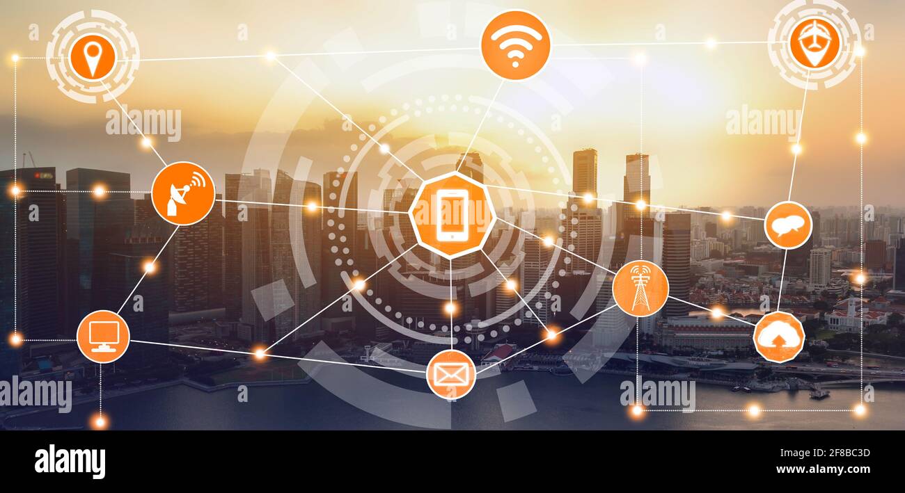 Réseau de communication sans fil Smart City avec graphique illustrant le concept de internet des objets ( IOT ) et technologie de communication de l'information ( TIC Banque D'Images